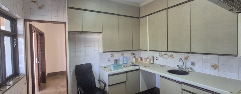 CVB 0035 - VENDO OU ALUGO - JARDIM ROSINHA - ÓTIMO PARA CLÍNICAS OU COLÉGIOS